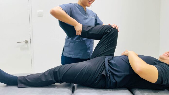 Best knee physiotherapy: Bend your joints and sprint forward